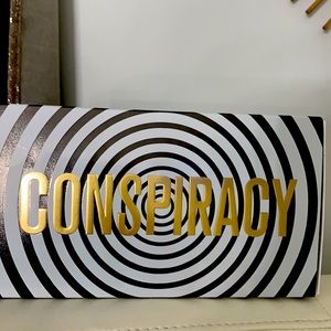 JEFFREY STAR x SHANE DAWSON Conspiracy palette